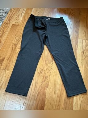 Chico’s Size 2.5 (14-16) Short Length Dark Gray Pants
